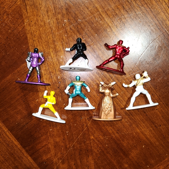 7 Die-Cast Power Rangers - Picture 3 of 5